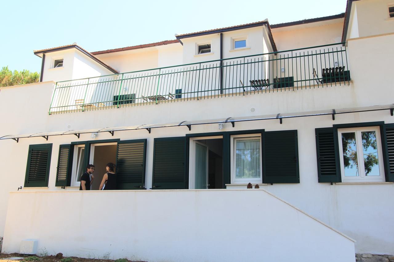 Hotel Rio Claro Fondi Extérieur photo