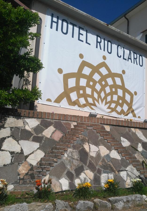 Hotel Rio Claro Fondi Extérieur photo